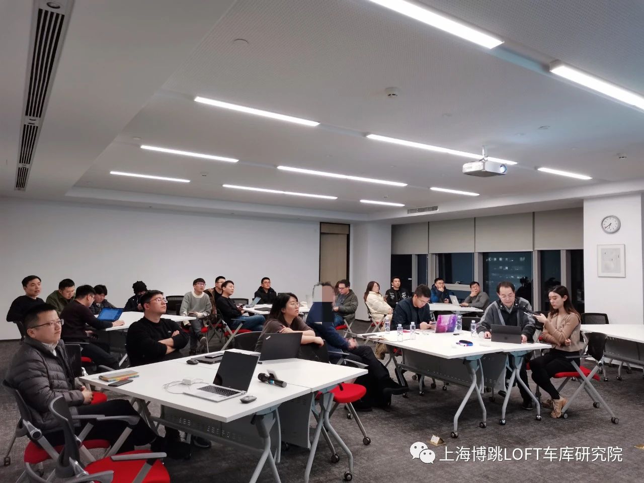 清远杭州LOFT车库专题会